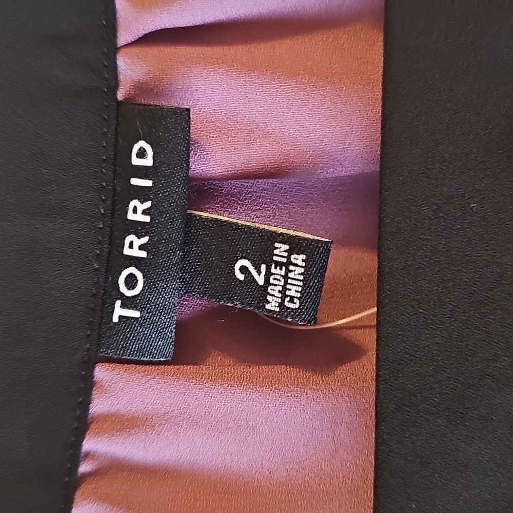Torrid sz 2 Purple V-Neck Georgette blouse sz 2X new with tags WT328 - Picture 2 of 8